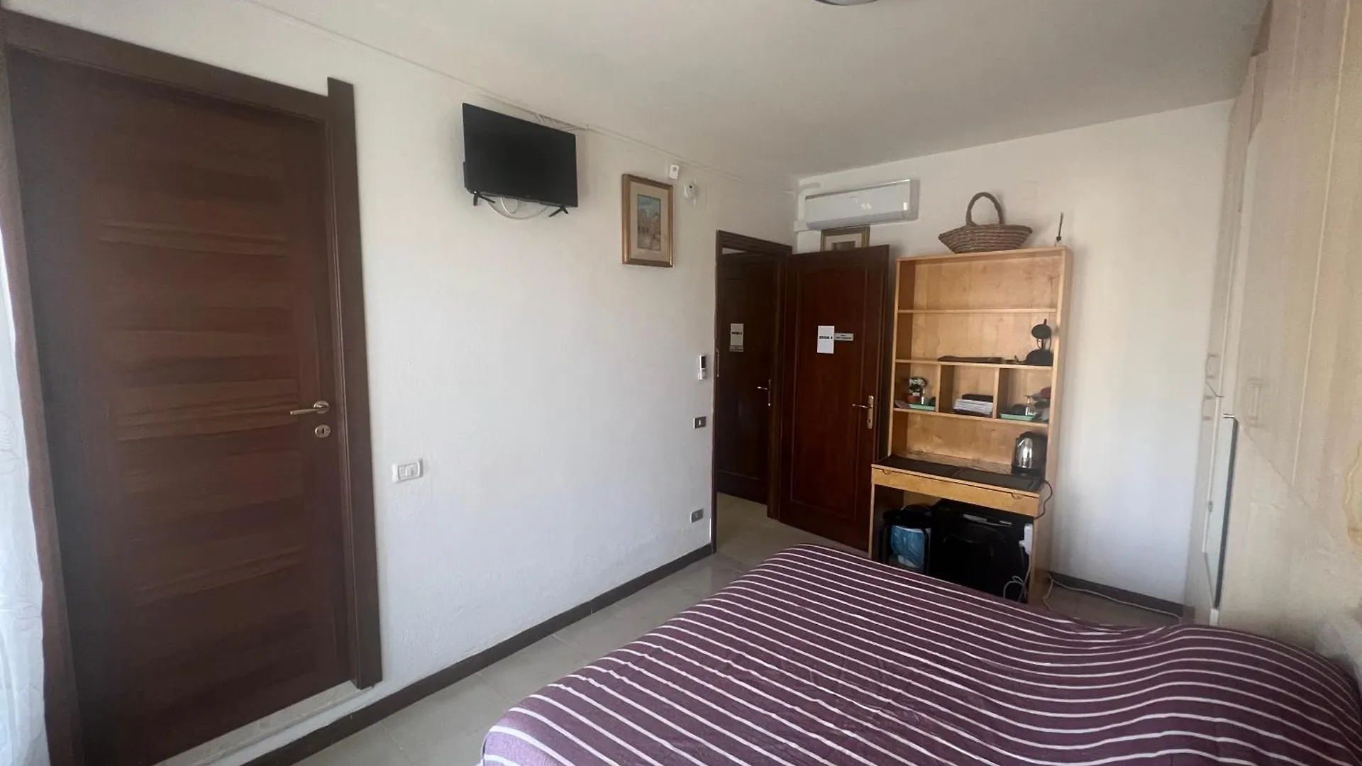 Gasthof Chez Moi Rooms Cagliari Italien